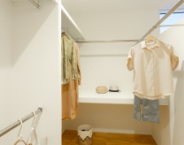 施工事例のスライド クローゼットの写真