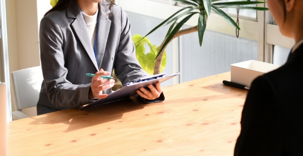 相談しているイメージ